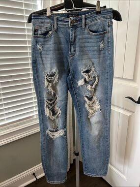 Judy Blue Light Blue Distressed Straight Leg Jeans Sz 5/27 / boyfriend fit